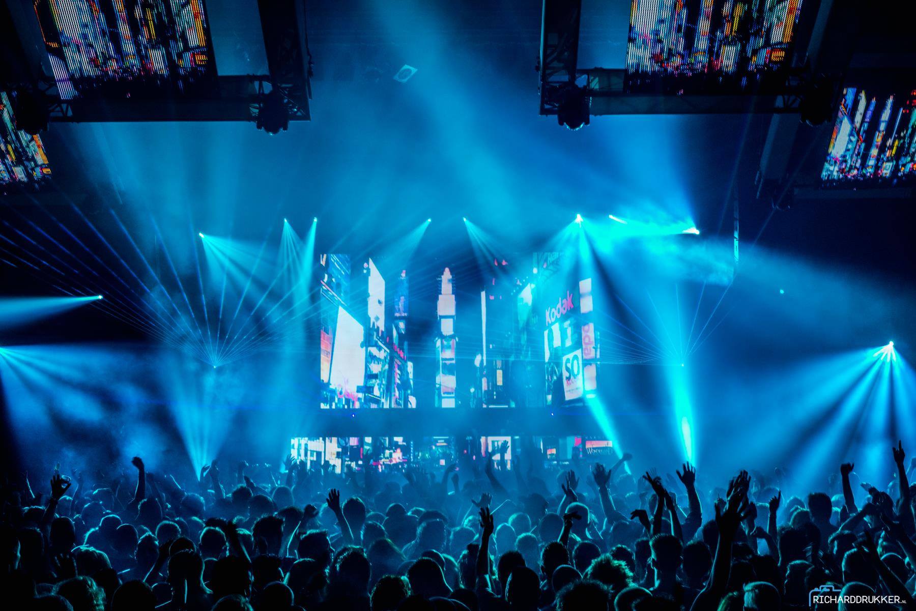 Markus Schulz gallery image 13
